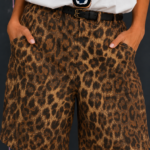 Bermudas con estampado animal.