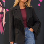 Schwarzer Blazer mit Fransen