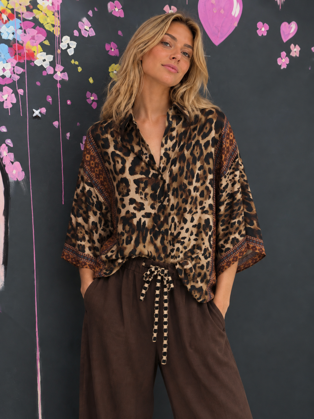 Camicia animalier oversize con bordi fantasia fronte Animal-print shirt - Image 1