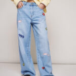 Jeans with a versatile contemporary fit.