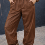 Trousers with a versatile contemporary fit.