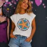 T-shirt with a versatile, contemporary design.