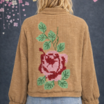 Chaqueta de diseño femenino y original.