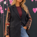Blazer gessato con maniche fantasia