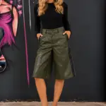 Bermuda in Ecopelle Verde Militare