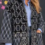 Jacquard-Cardigan mit geometrischem Muster und Fransen