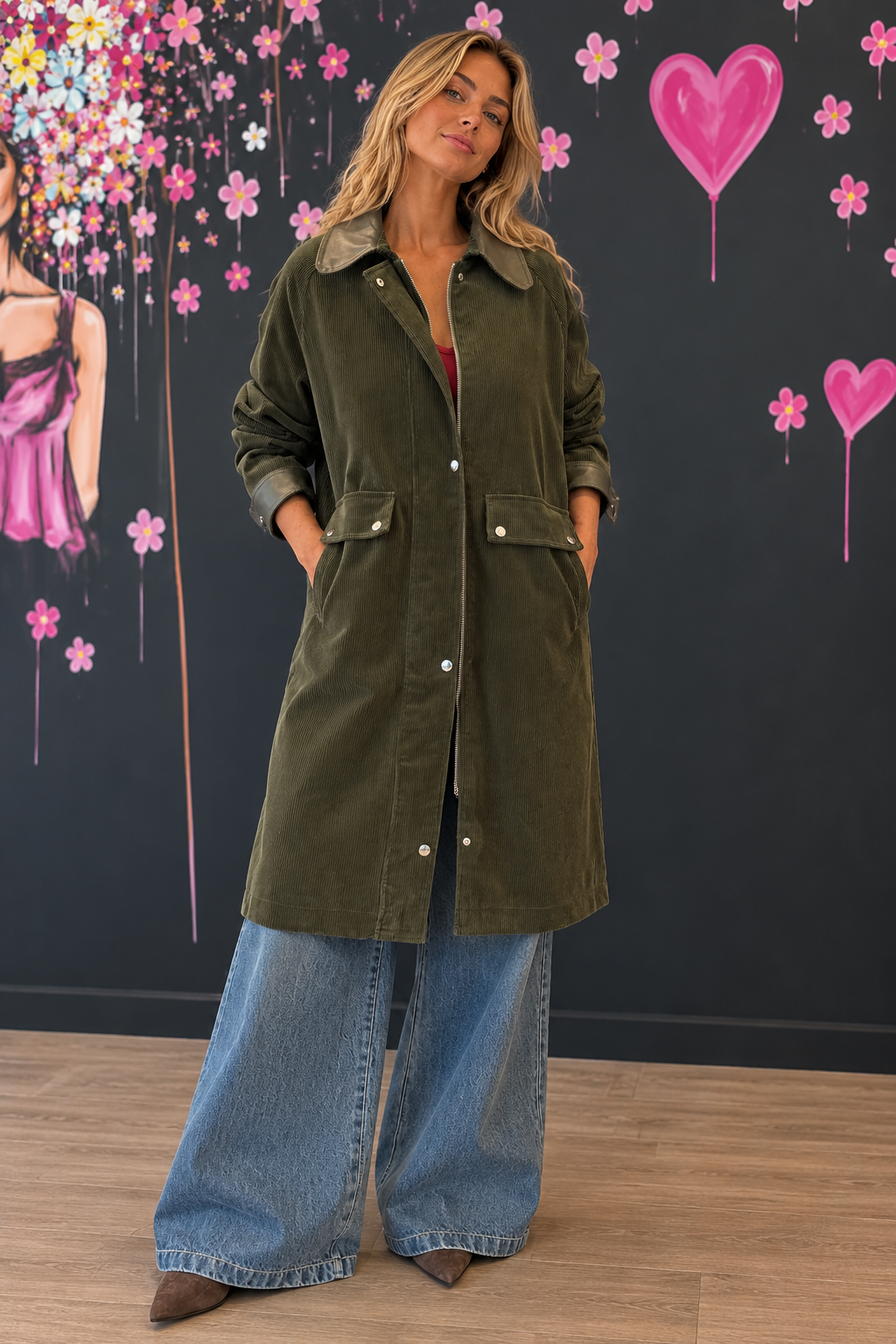 Olive Coat Against Floral Street Art Abrigo largo de pana - Imagen 1