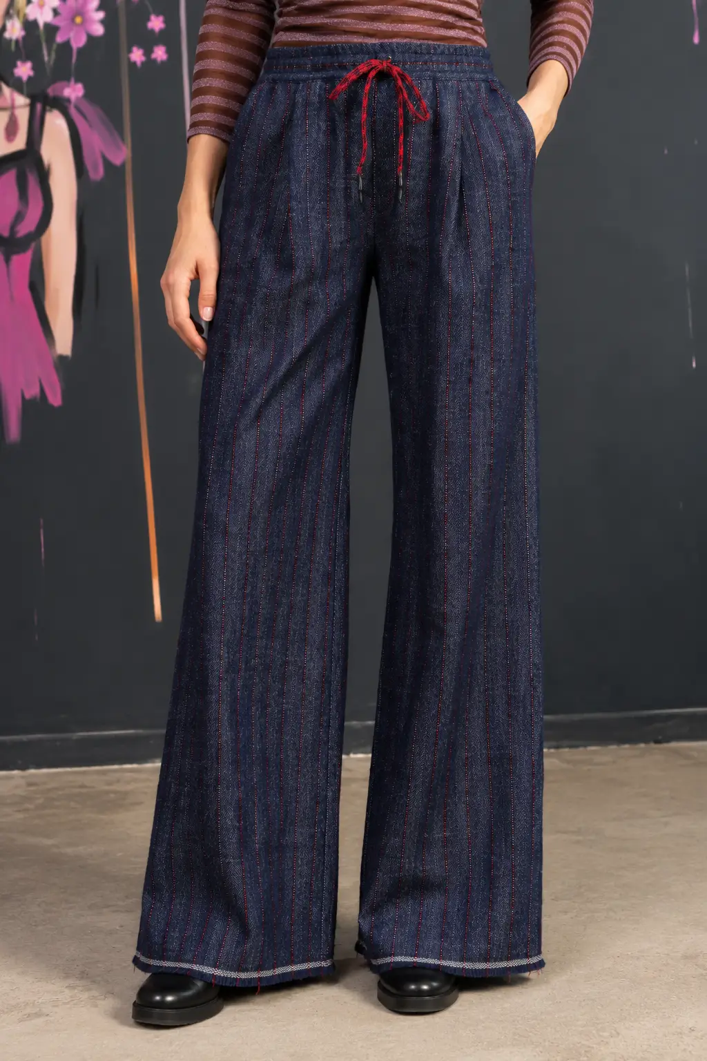 Pinstriped Denim Wide-Leg Look Pantalón ancho de raya diplomática con cordón ajustable - Imagen 1