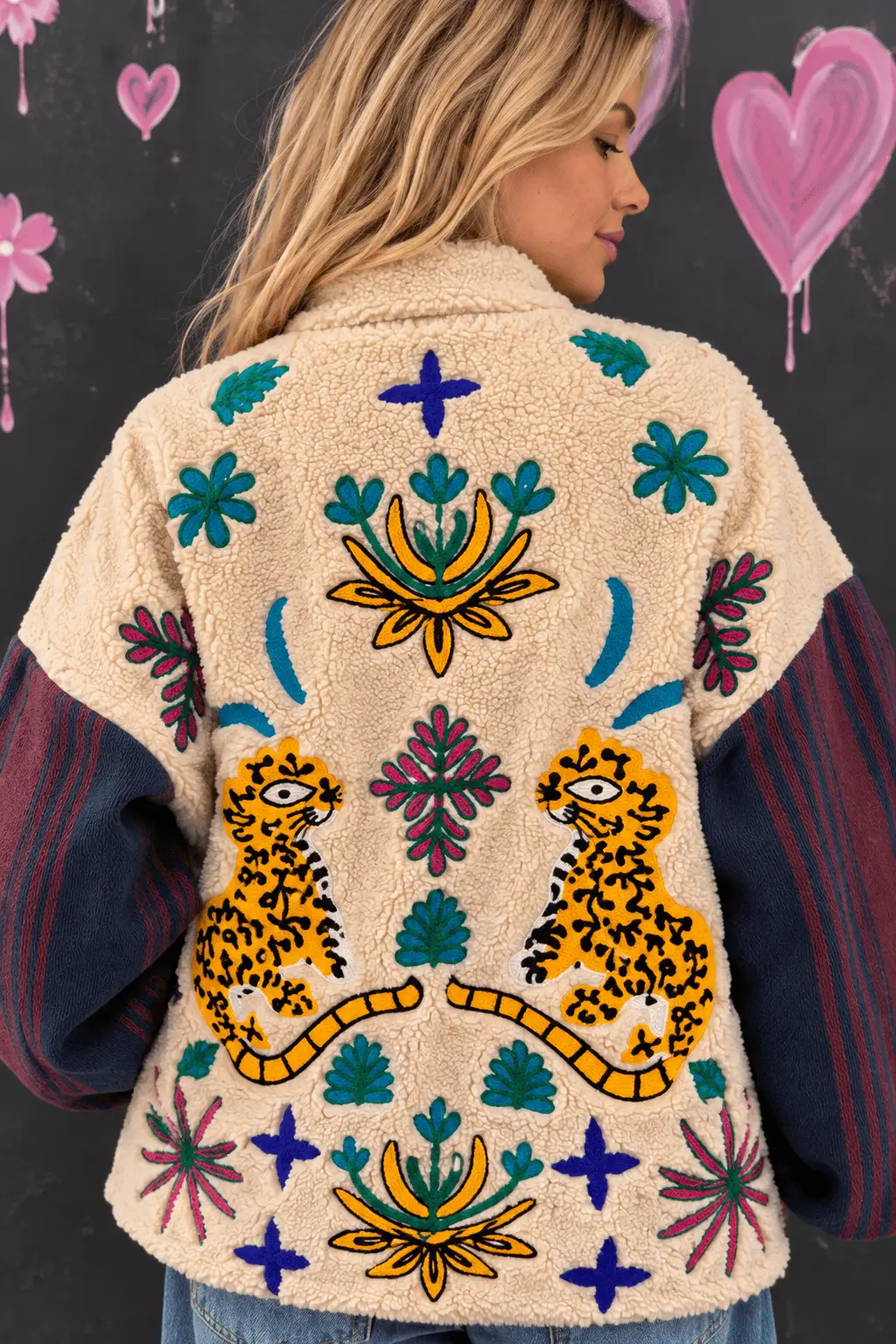 Whimsical Embroidered Sherpa Jacket Portrait Giacca Kimono Ricamata con Teddy - immagine 1